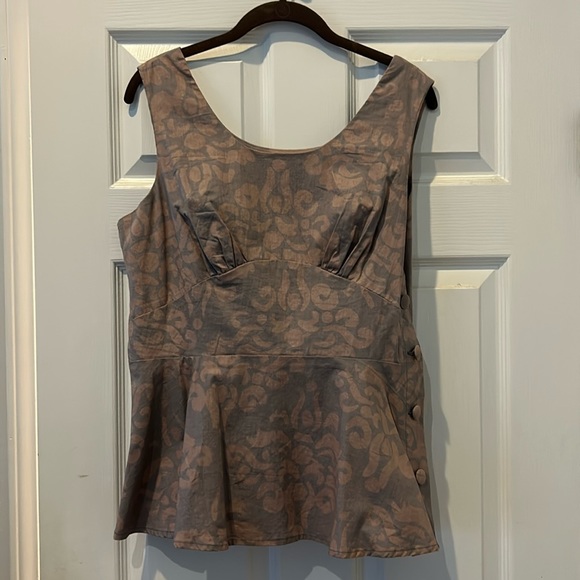 Linen batik structured peplum top - Picture 1 of 4